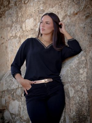 BLUSA LUREX ESCOTE Y MANGAS